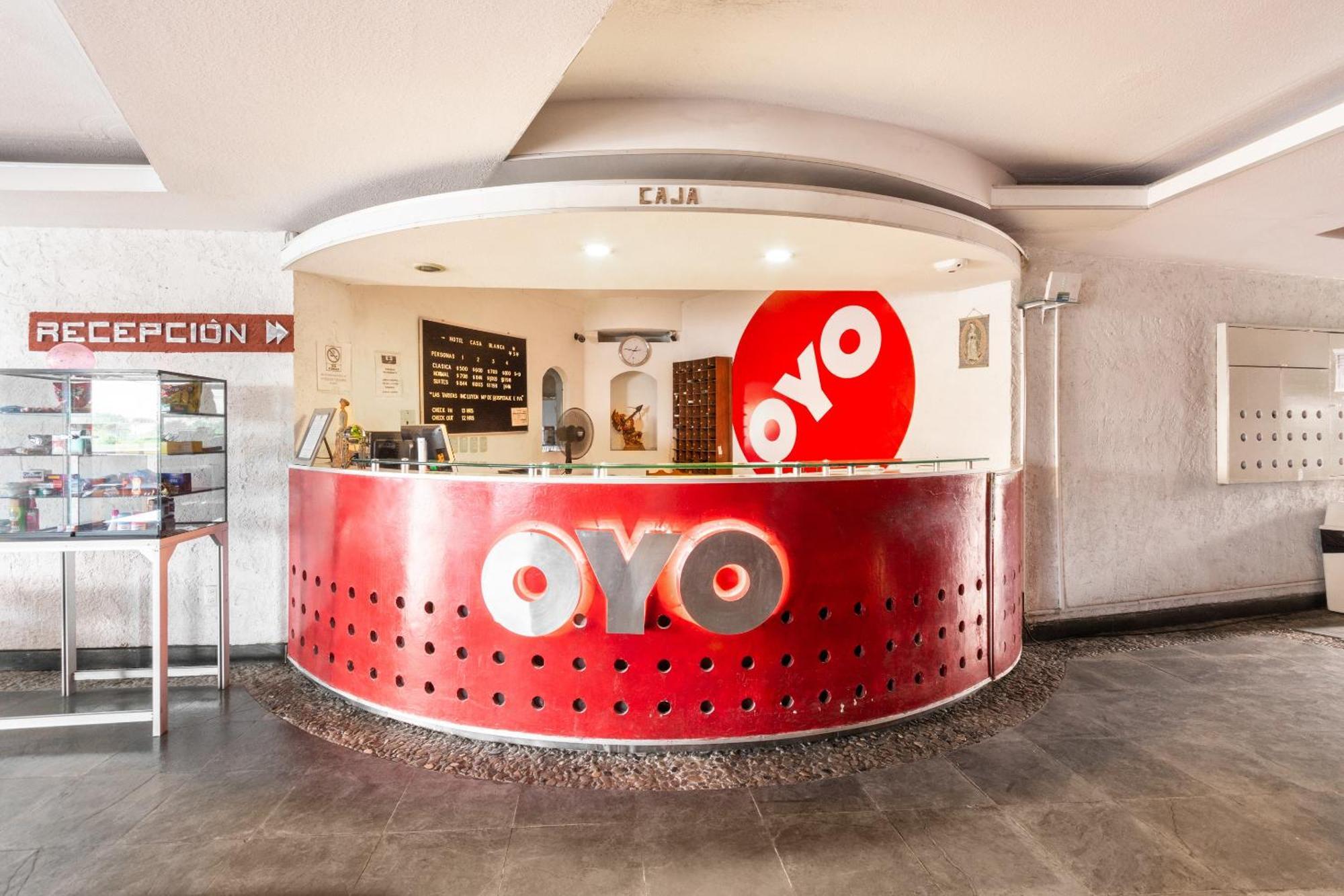 Oyo Hotel Casa Blanca Martinez de la Torre Exterior photo