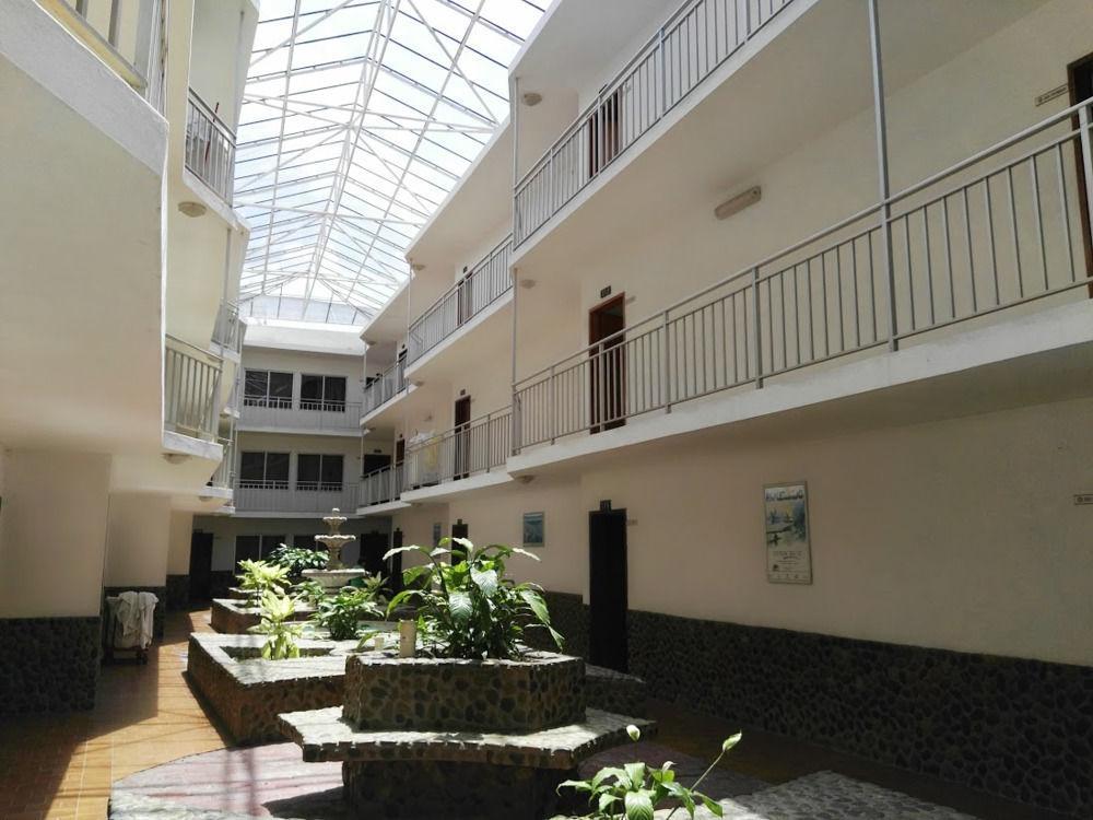 Oyo Hotel Casa Blanca Martinez de la Torre Exterior photo